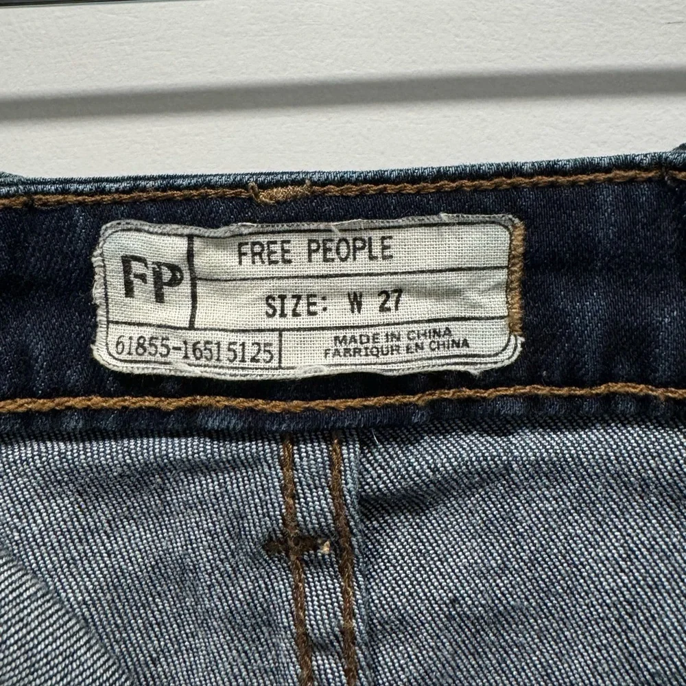 Free People high waisted Jean shorts. Size 27 denim.